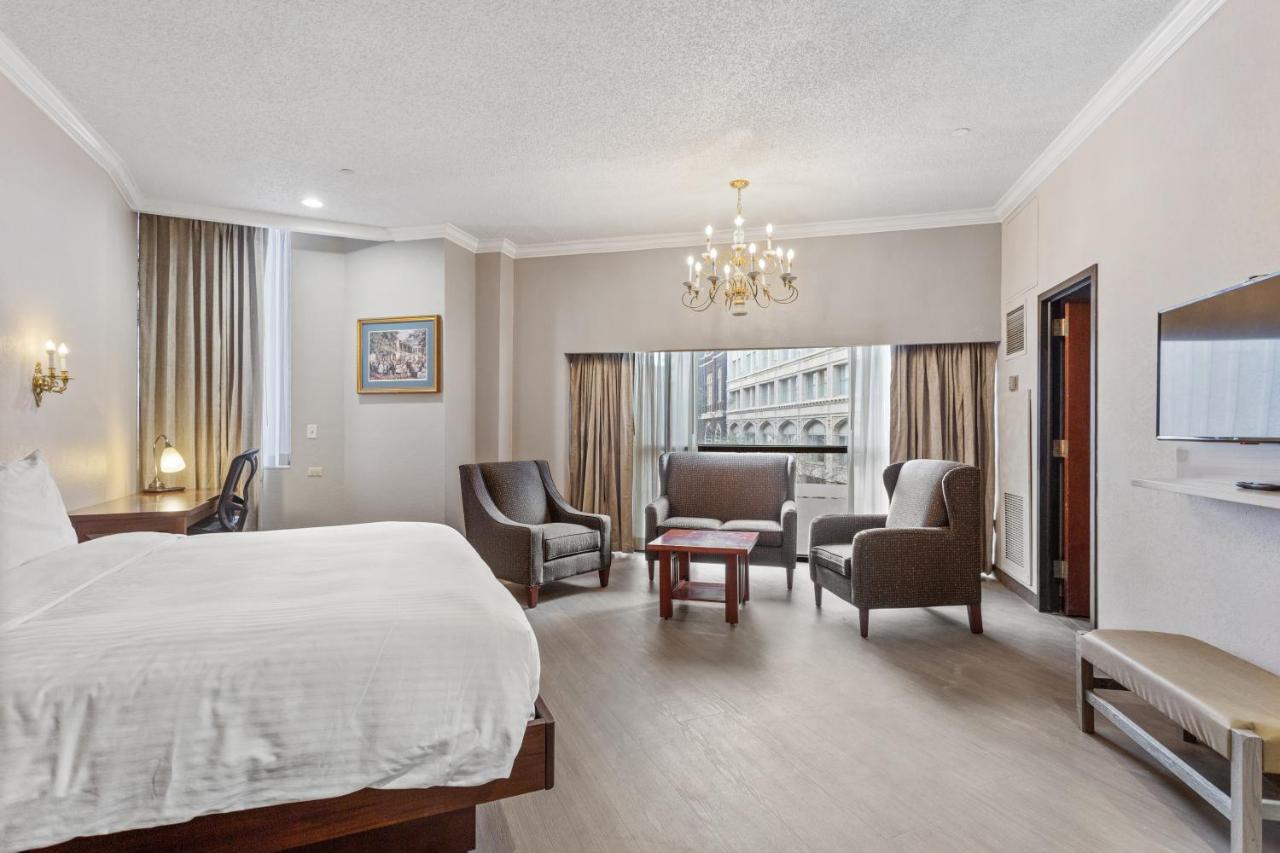 Wyndham Garden Baronne Plaza Hotel Ню Орлиънс Екстериор снимка